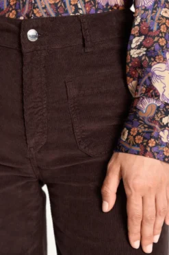 Wide-Leg-Cordhose