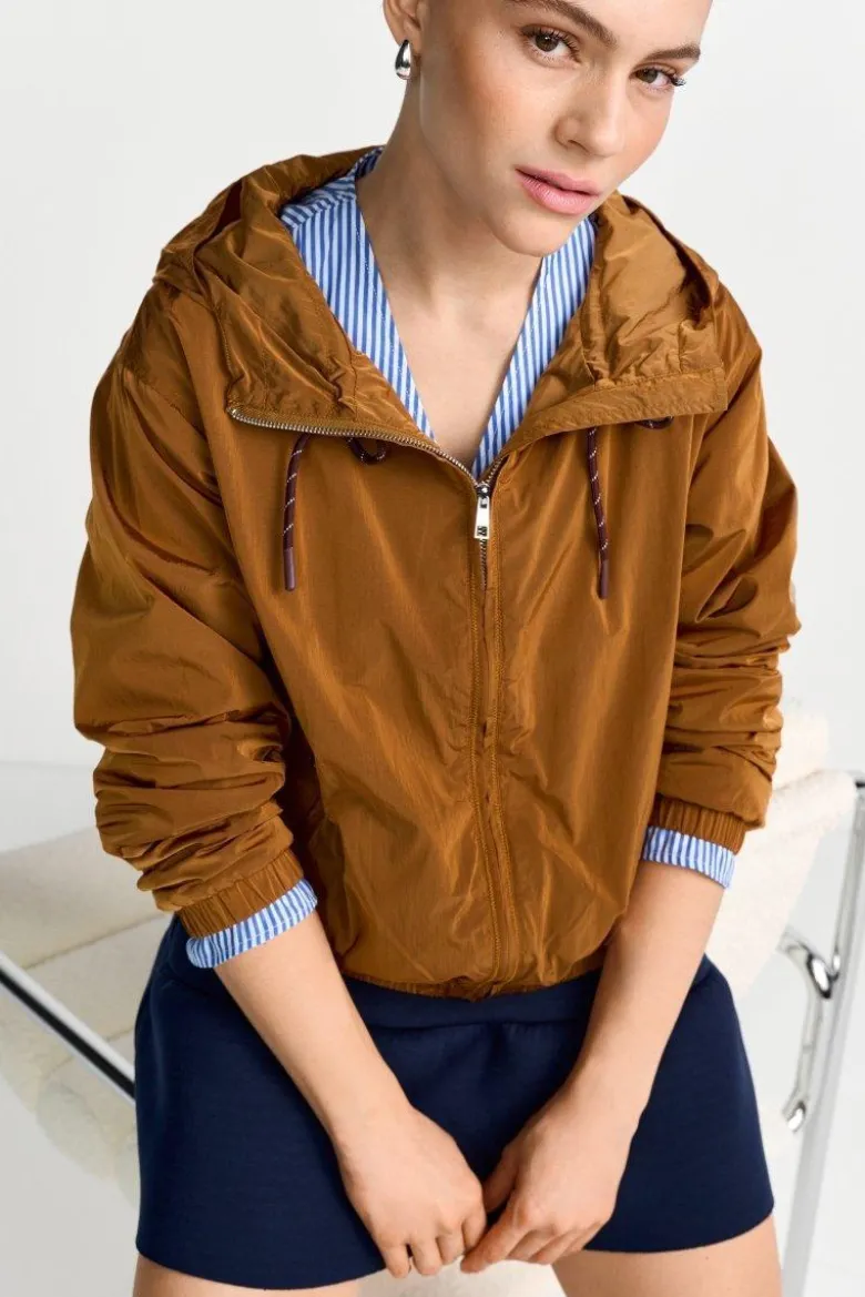 Windbreaker mit Kapuze